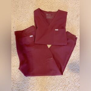 Women’s Figs maroon set